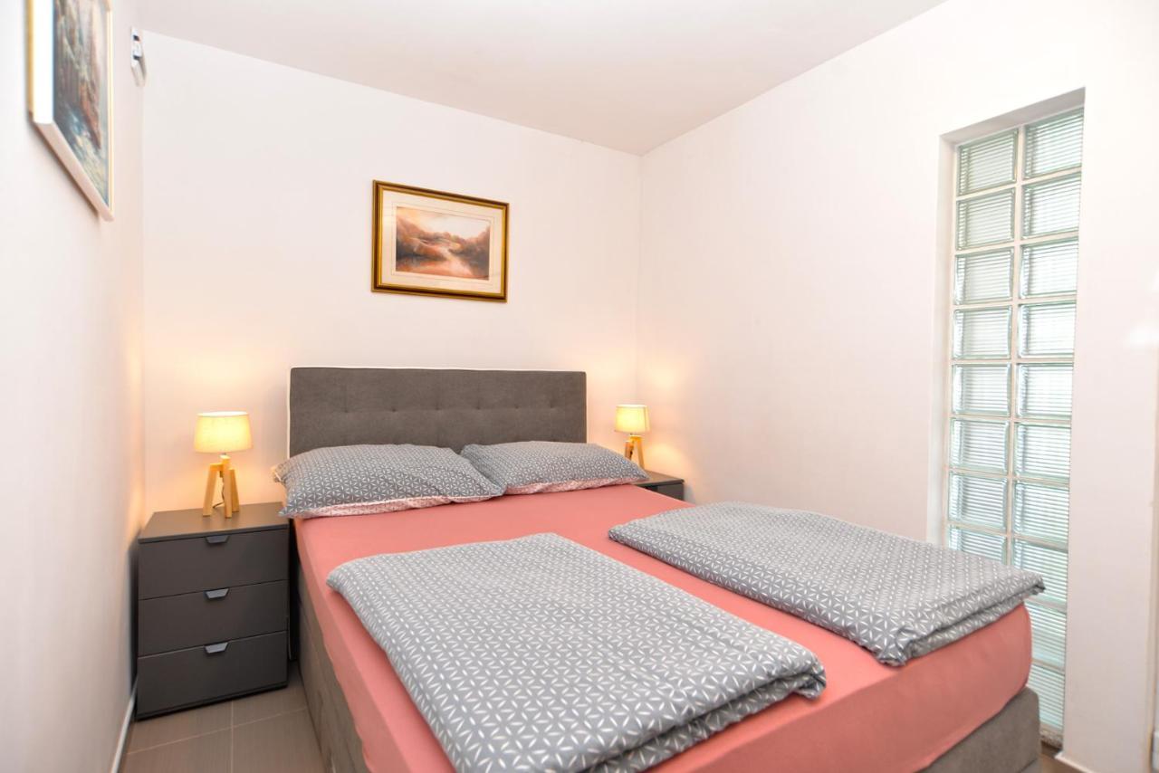 Apartments Volf 1405 Peroj Eksteriør bilde
