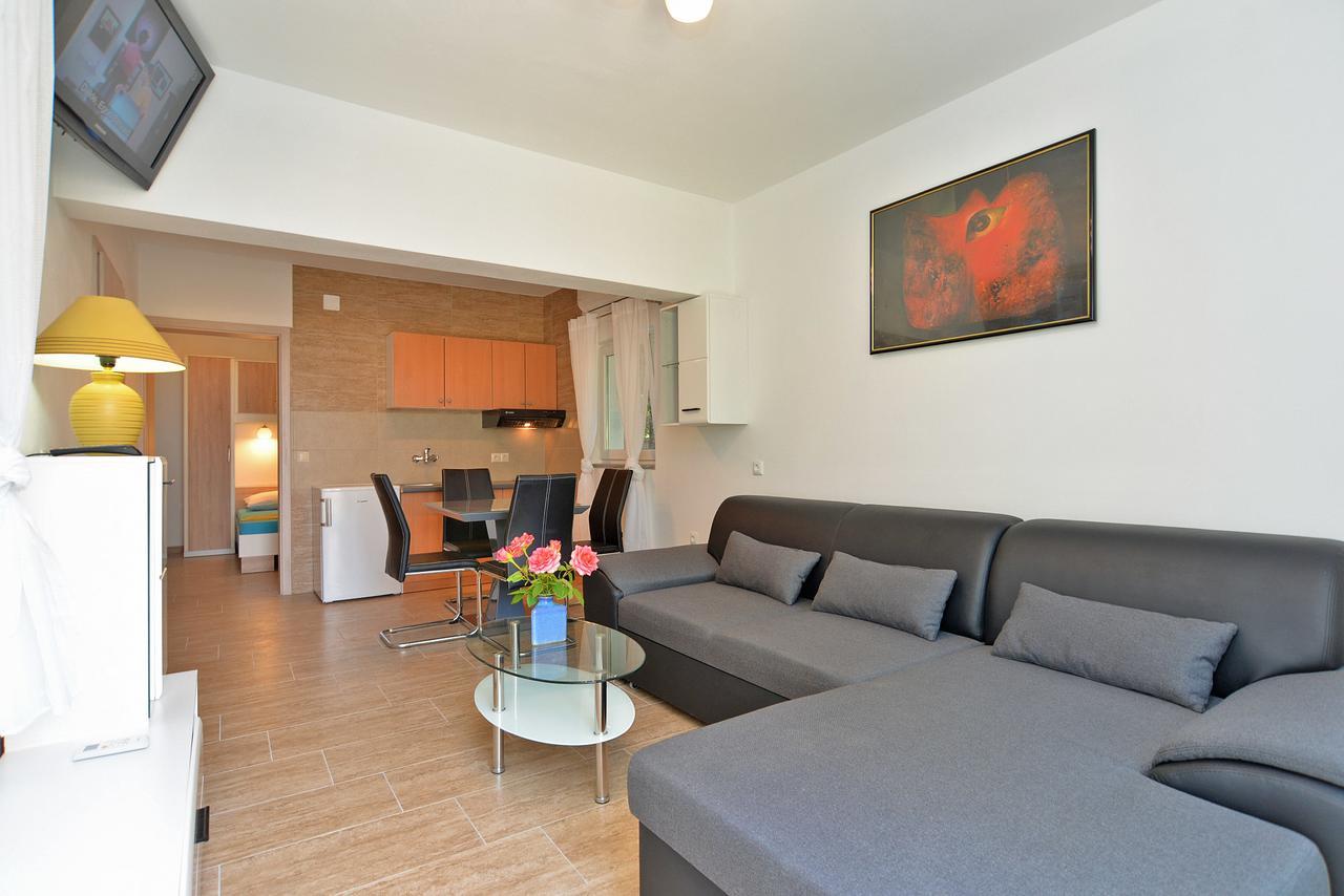 Apartments Volf 1405 Peroj Eksteriør bilde